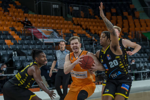 准分球与托 准分球与托